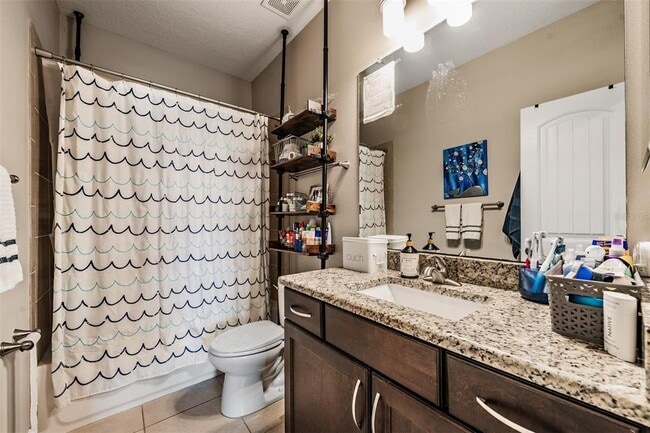 Building Photo - 3007 W Palmira Ave