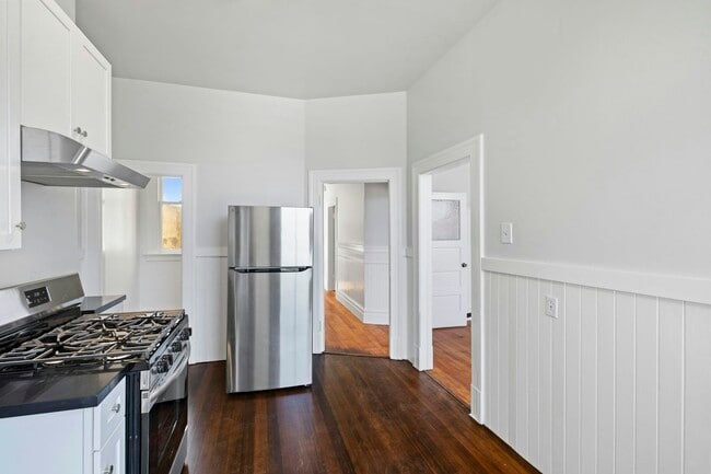 Building Photo - 263-267 South Van Ness Avenue, Unit 265