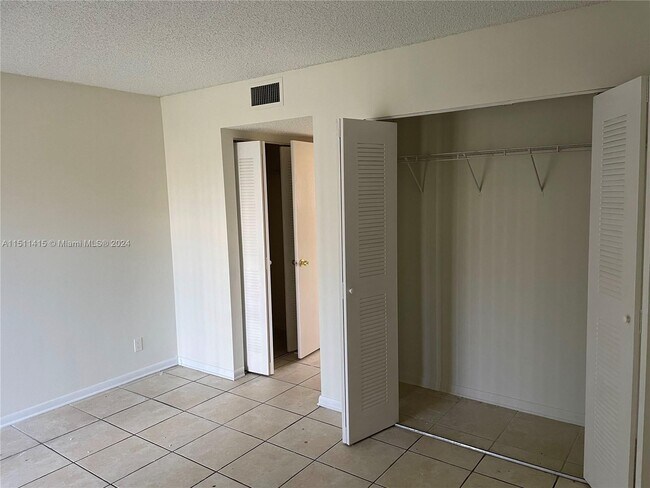 Building Photo - 8610 N Sherman Cir
