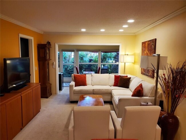 Building Photo - 1403 Arrowhead Cir W