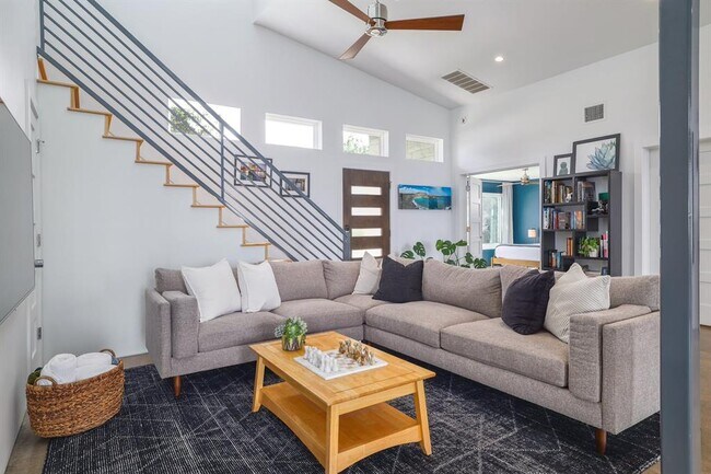 Building Photo - 3610 Crosswind Dr