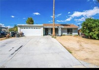 Building Photo - 72386 Sunnyslope Dr