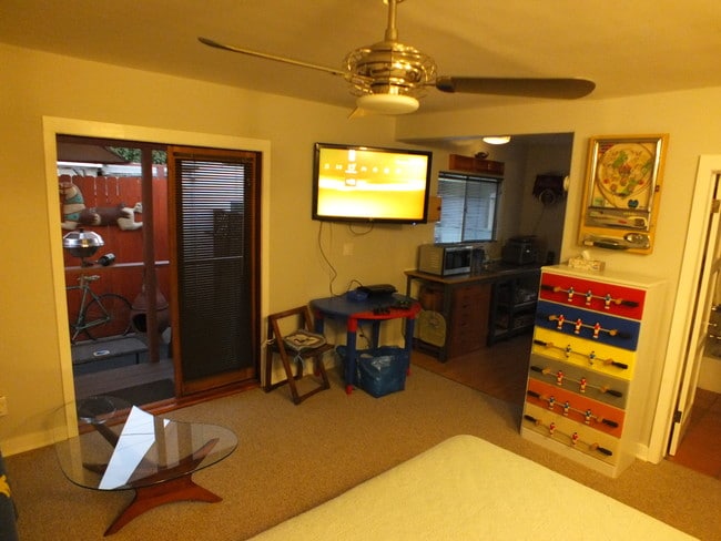 Back master bedroom - 3786 Meier St