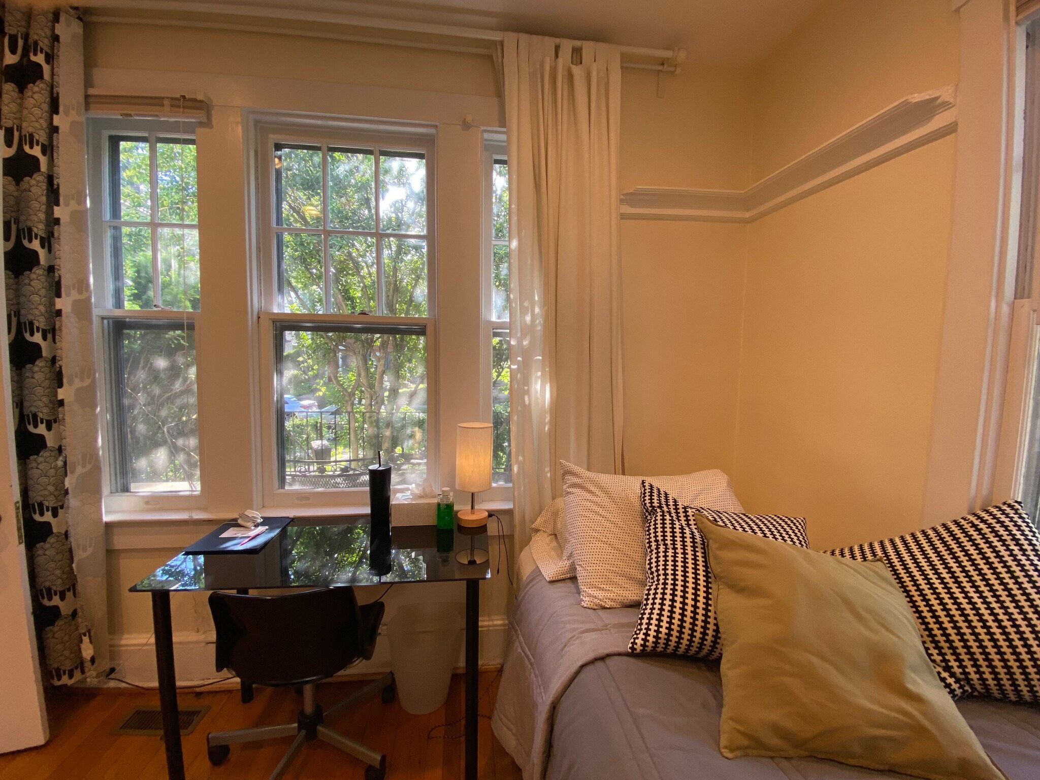 Building Photo - 5335 42nd Pl NW