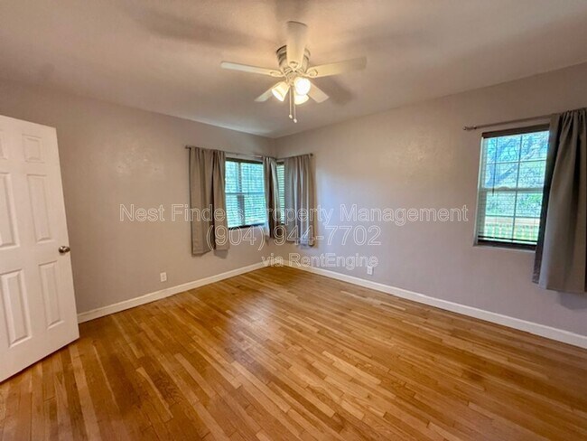 Building Photo - 5252 Rollins Ave