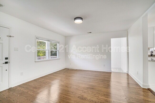 Building Photo - 4916 Chowan Ave