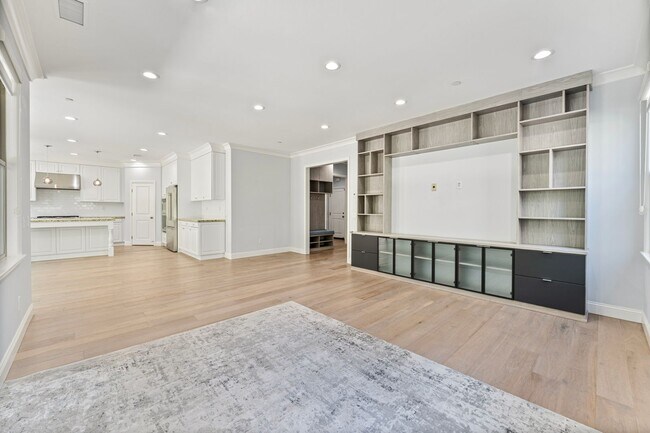 Building Photo - 59 Parkdale