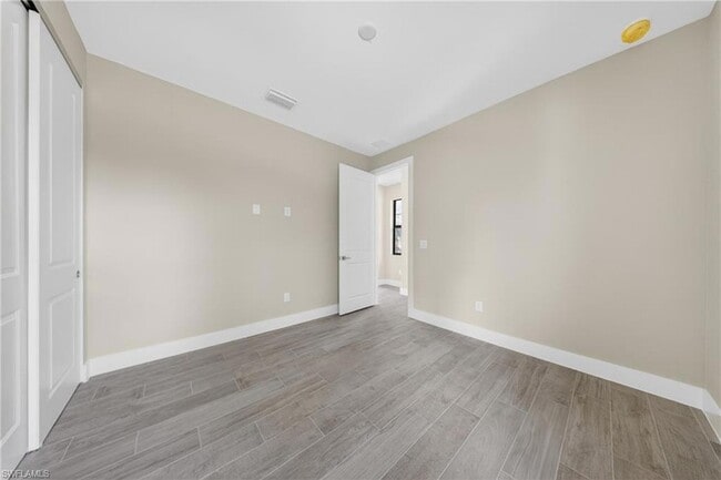 Building Photo - 1204 Moore Ave