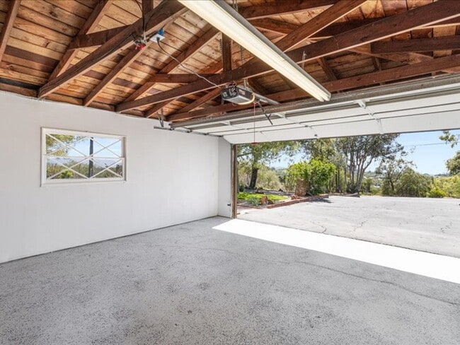 Building Photo - Amazing views at this 4 bedroom renovated Fallbrook home in a quiet neighborhood with a loft offi...