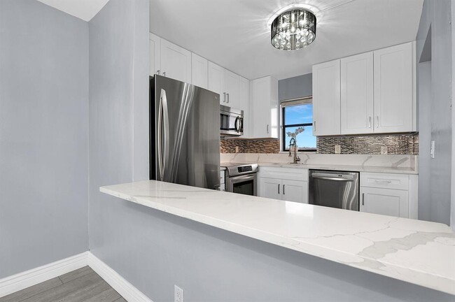 Building Photo - 9355 SW 8th St