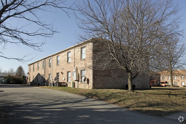 Building Photo - Summerfield Apartments