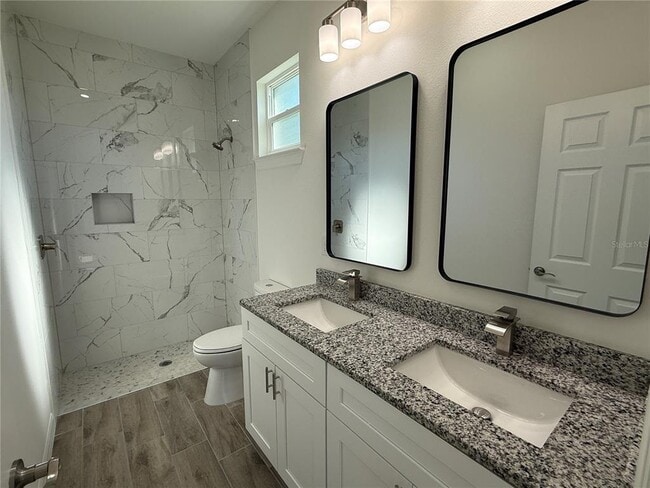 Building Photo - 15010 Community Ave