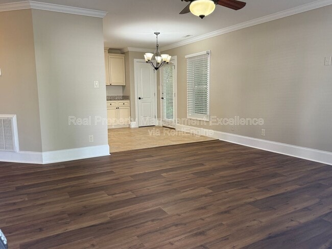 Building Photo - 4261 Dalcross Rd