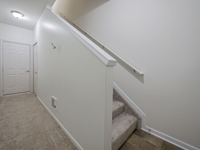 Building Photo - AVAILABLE NOW! Charming 2-Bed Home in the Heart of Wixom