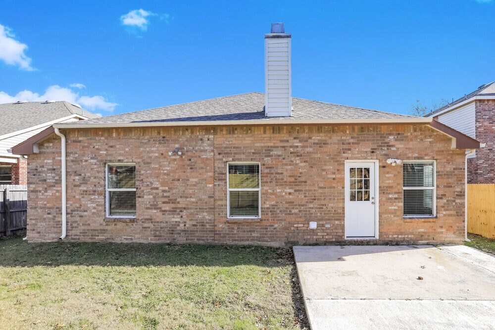 Building Photo - 4720 Fox Sedge Ln