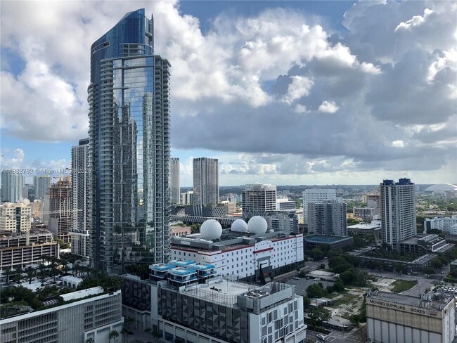 Building Photo - 1040 Biscayne Blvd