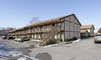 Building Photo - Club One - Aarons Courtyard