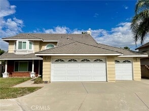 Building Photo - 20111 E Roundtree Ct