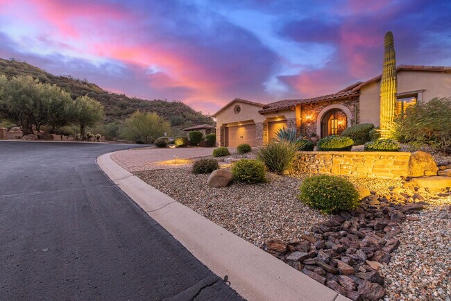 Building Photo - 3644 N Sagewood Cir