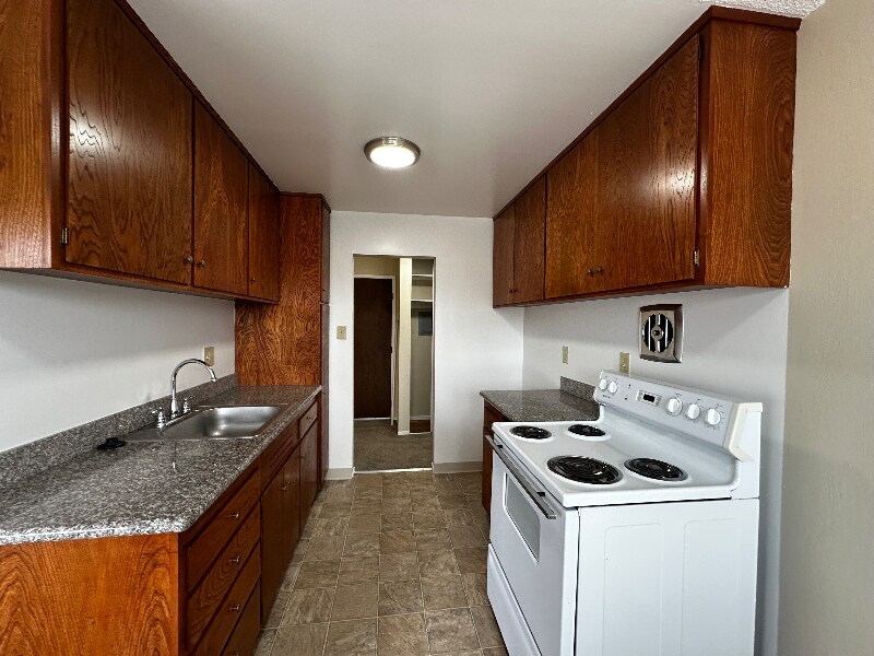 Building Photo - 200 Fairmount Ave