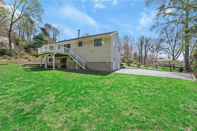 Building Photo - 6 Scarborough Cir