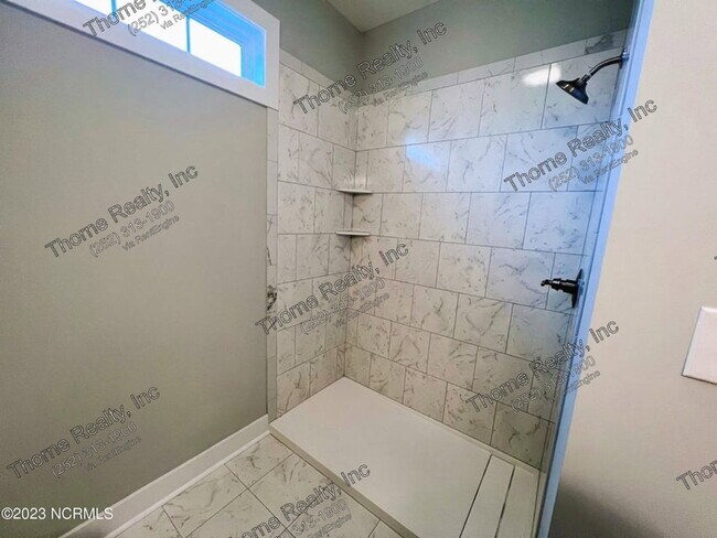 Building Photo - 36 B P Ct