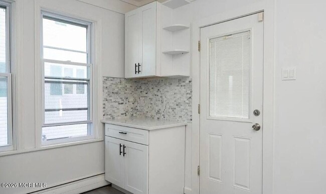 Building Photo - 144 Beal St