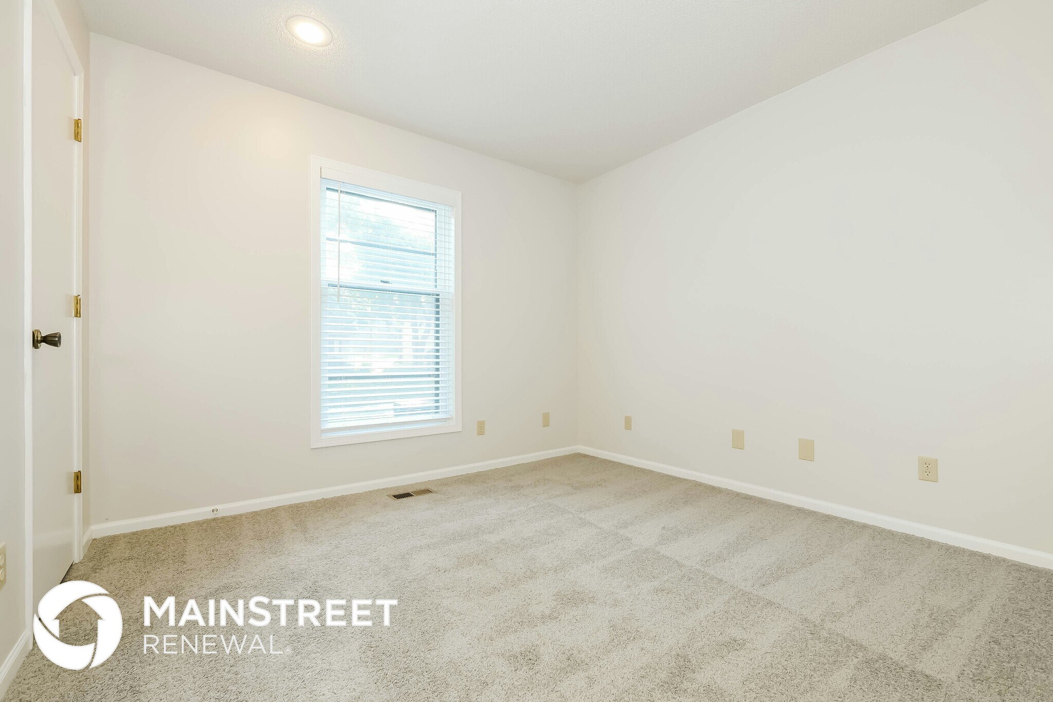 Building Photo - 408 SE Brownfield Dr