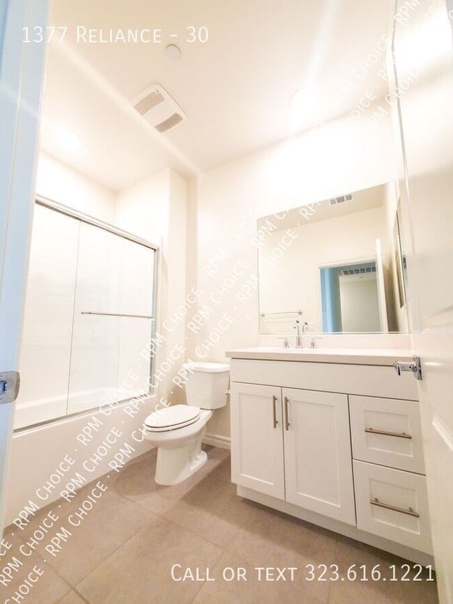 Building Photo - 1377 Reliance-30