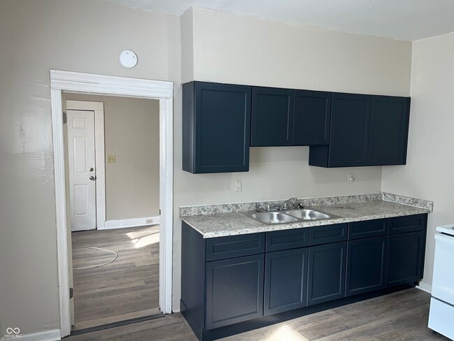 Building Photo - 1538 N Grant Ave