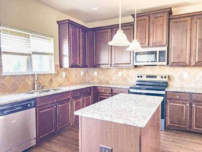 Building Photo - 4861 Coal Creek Dr