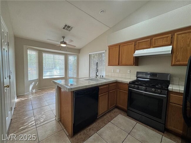 Building Photo - 9833 Panorama Cliff Dr