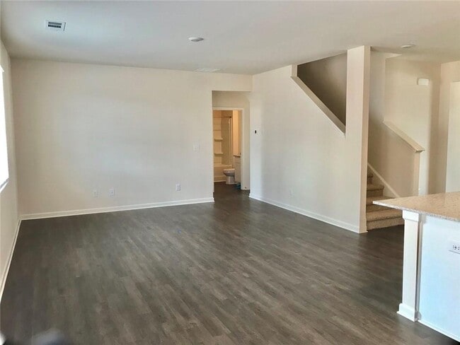 Building Photo - 133 Rapps Ave