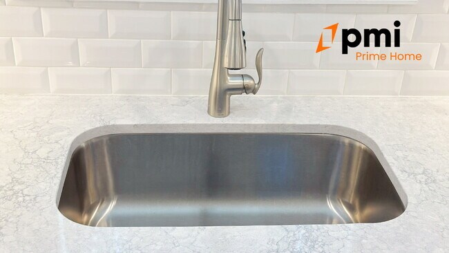 Building Photo - BRAND NEW BEAUTIFUL 5Bedroom/4Bath Single ...