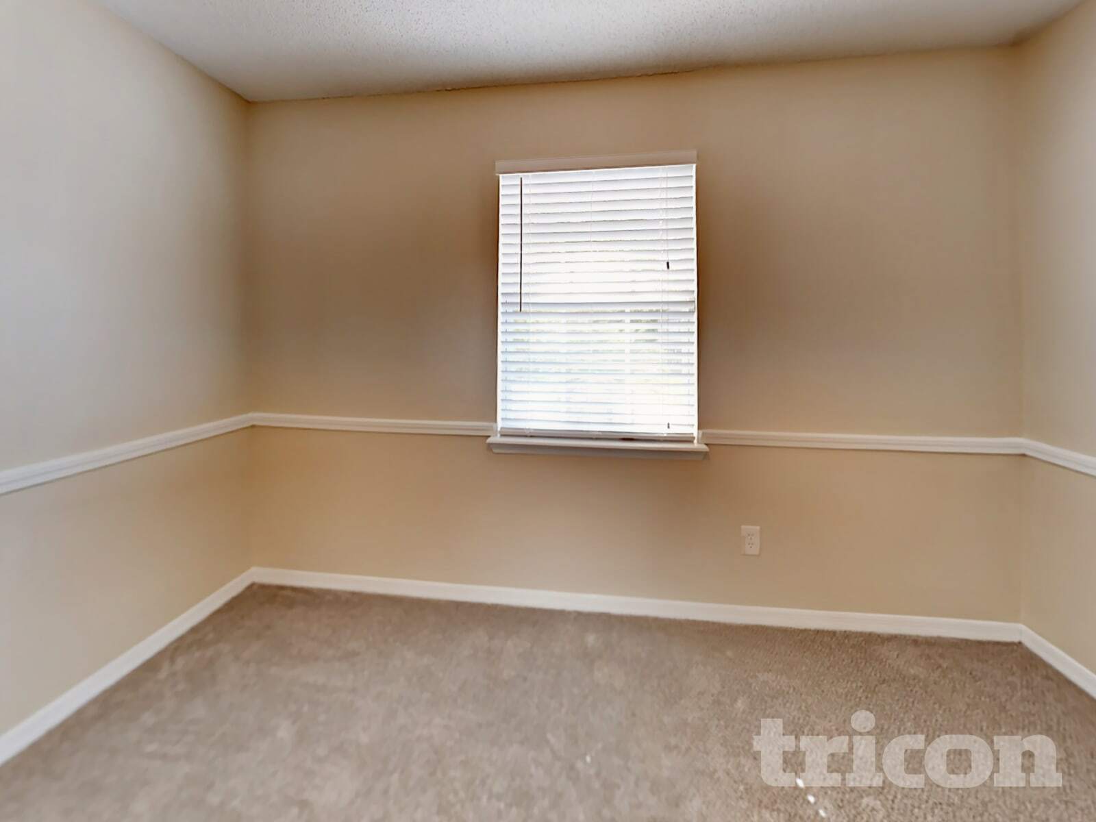 Building Photo - 6747 Long Meadow Cir S