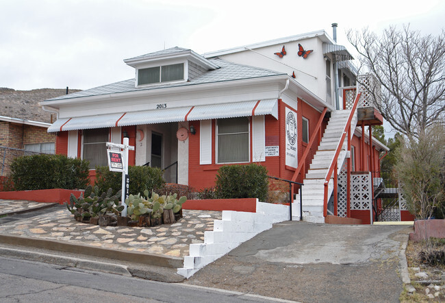 Primary Photo - Highland Park Apartments