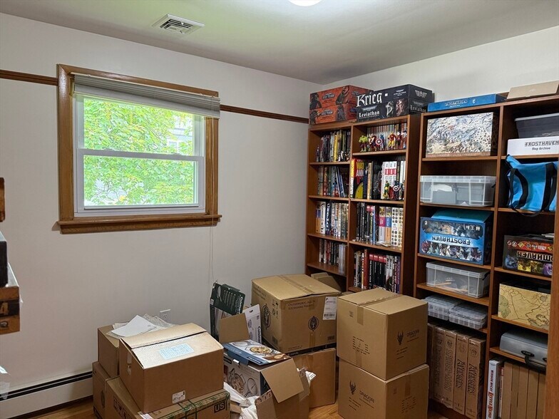 Building Photo - 48 Spy Pond Ln