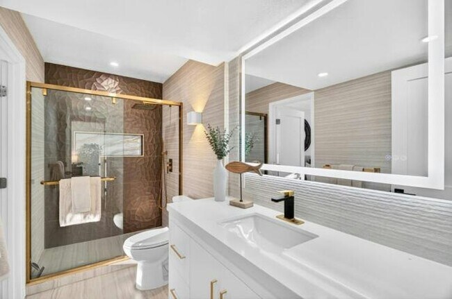 Building Photo - 286 Hackamore Common
