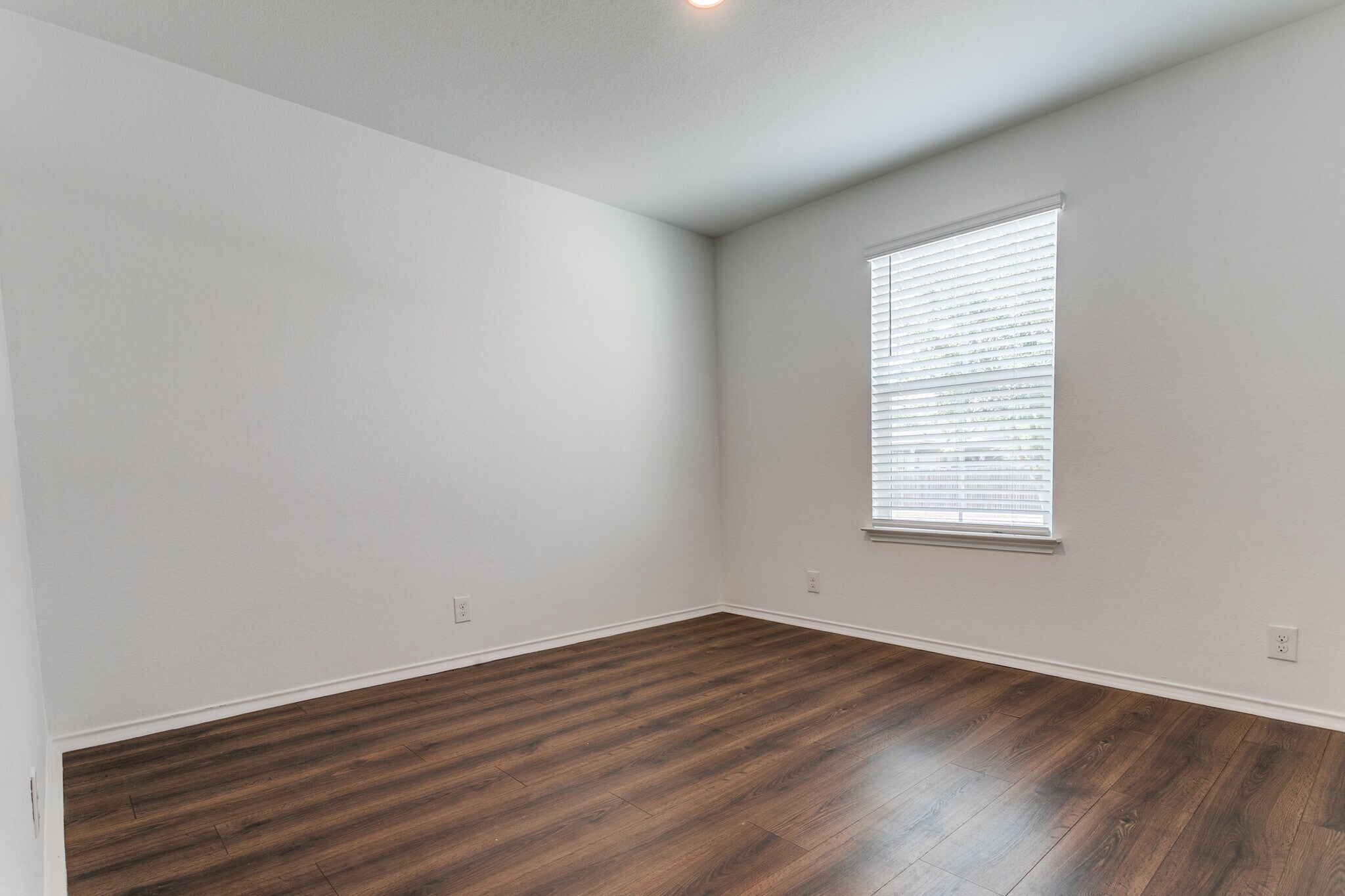 First Bedroom - 5518 Salado Fls