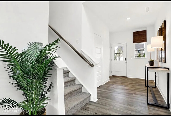 Building Photo - 3658 Andean Dr