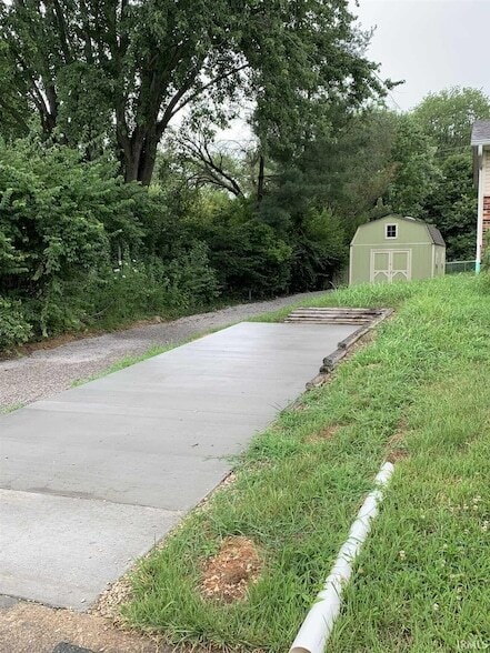 Building Photo - 5250 N Nova Dr