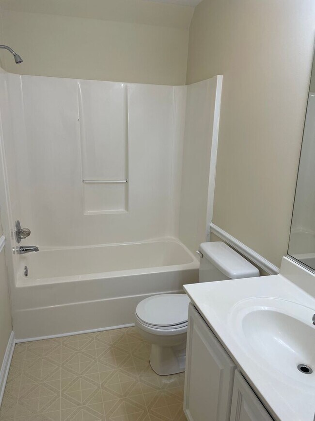 Building Photo - 4020 Selda Dr