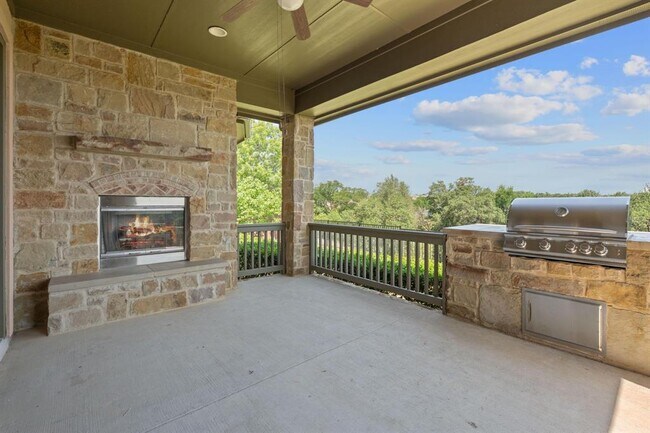 Building Photo - 13271 Mesa Verde Dr