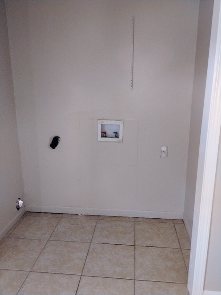 Building Photo - 1007 Shilo St