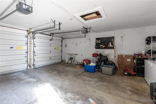 Building Photo - 39 Vermont Pl
