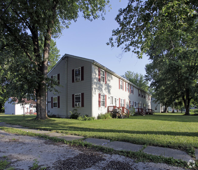 Primary Photo - 9539 Green Meadow Rd