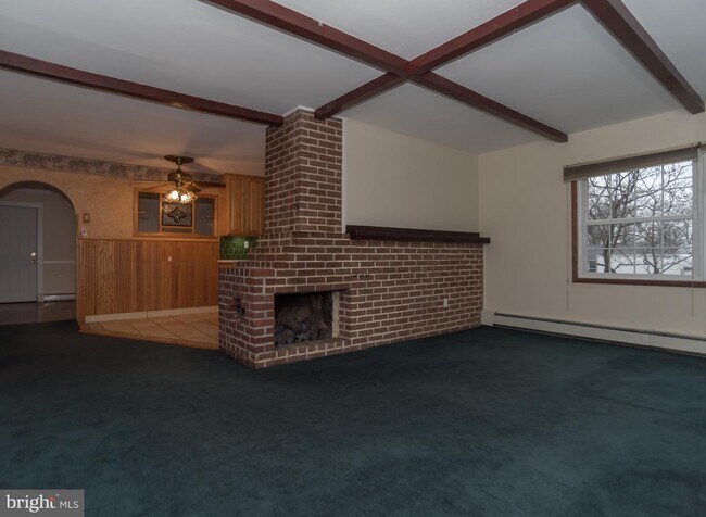 Building Photo - 346 Thornridge Dr