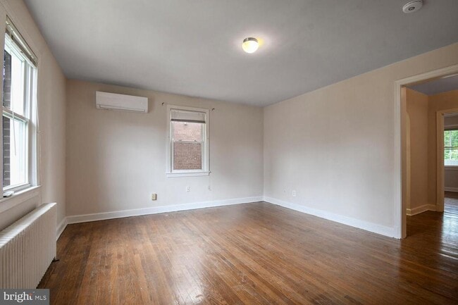 Building Photo - 4515 Avondale St