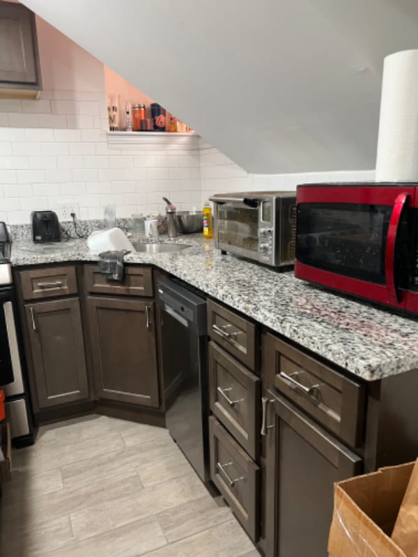 Building Photo - 257 Gano St