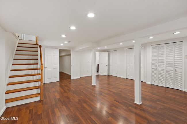 Building Photo - 40 Pheasant Ct